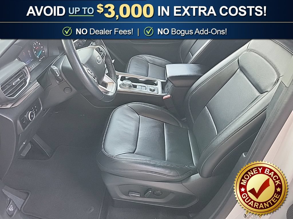 Used 2023 Ford Explorer Limited w/ Equipment Group 301A AWD/4WD image 14