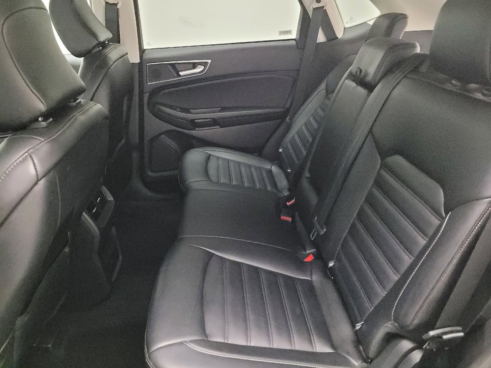 Used 2024 Ford Edge SEL image 18
