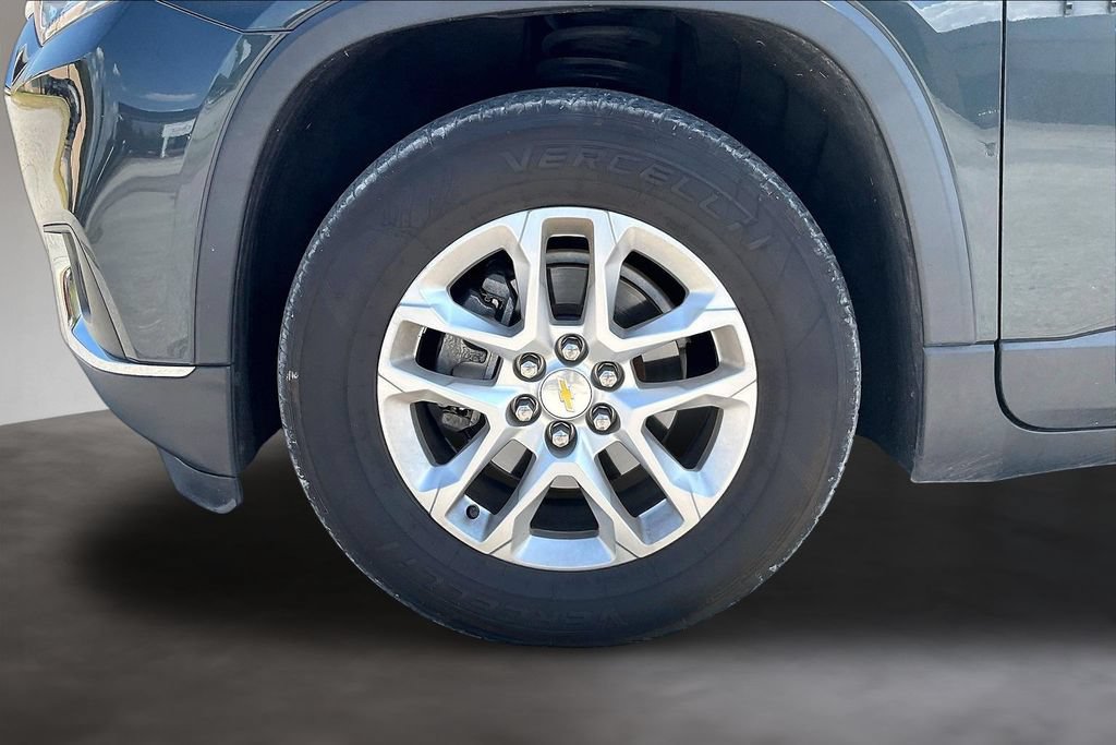Used 2020 Chevrolet Traverse LT w/ Driver Confidence II Package FWD image 30