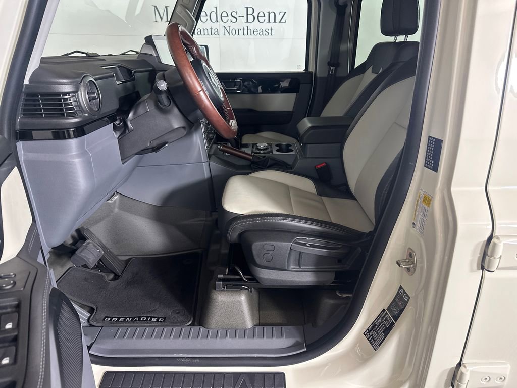 Used 2025 INEOS Grenadier Fieldmaster Edition image 9