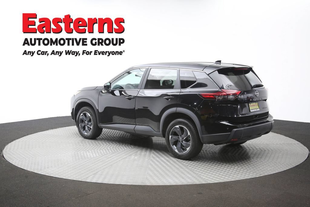 Used 2024 Nissan Rogue SV AWD/4WD image 61