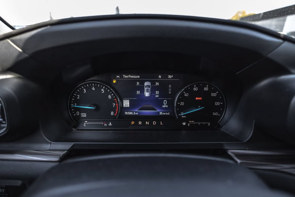 Used 2022 Ford Explorer Limited AWD/4WD image 10