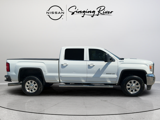 Used 2015 GMC Sierra 2500 SLE AWD/4WD image 9