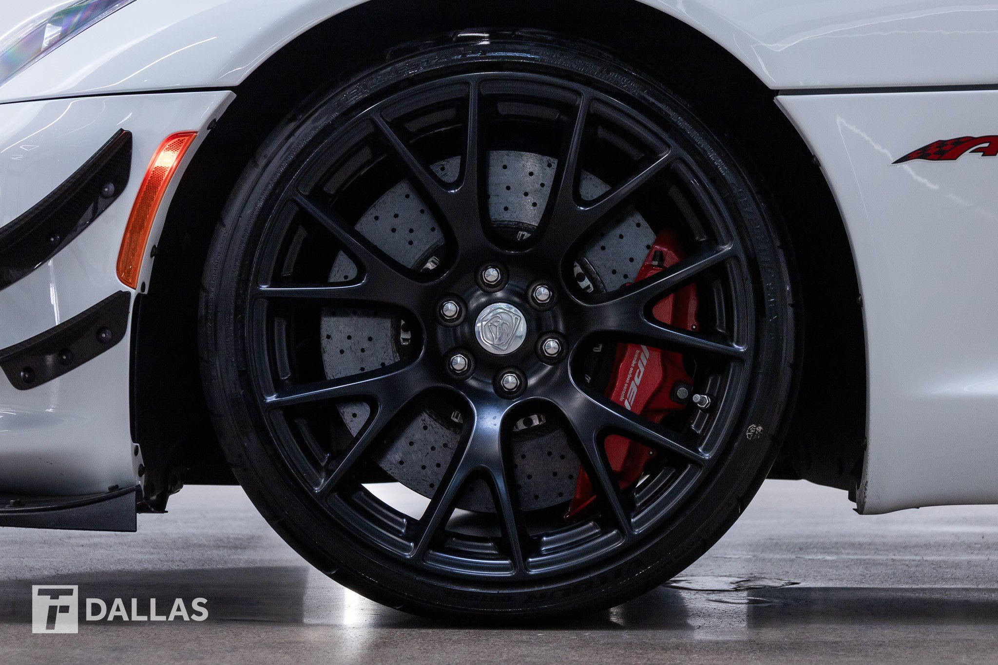 Used 2017 Dodge Viper ACR w/ Extreme Aero Package RWD image 6