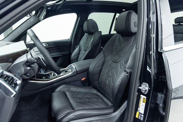 New 2026 BMW X5 xDrive50e w/ Premium Package image 24