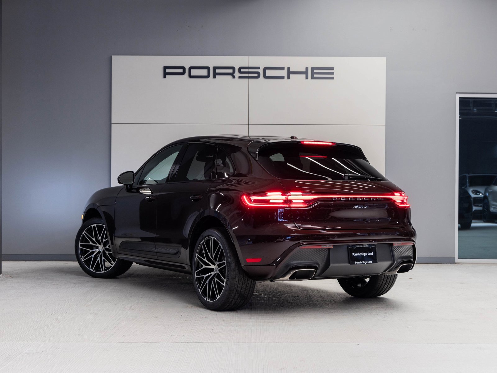 New 2026 Porsche Macan image 3