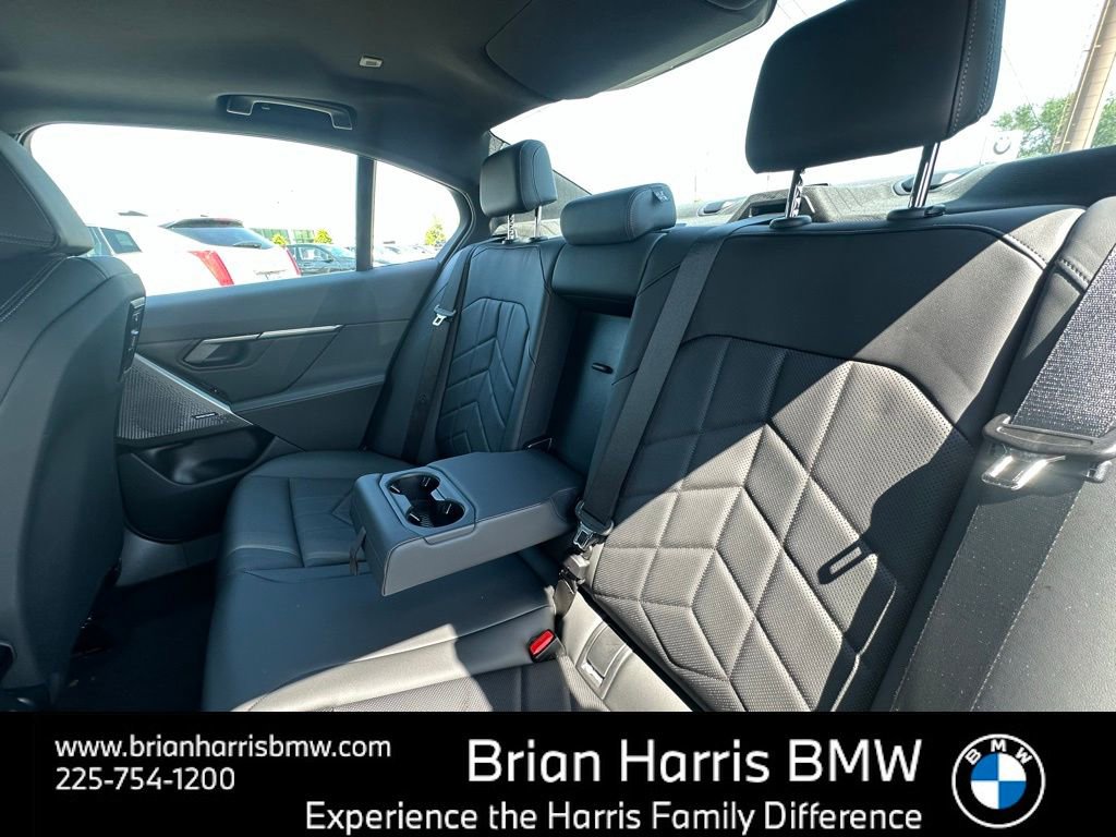 Certified 2025 BMW 530i w/ Premium Package image 15