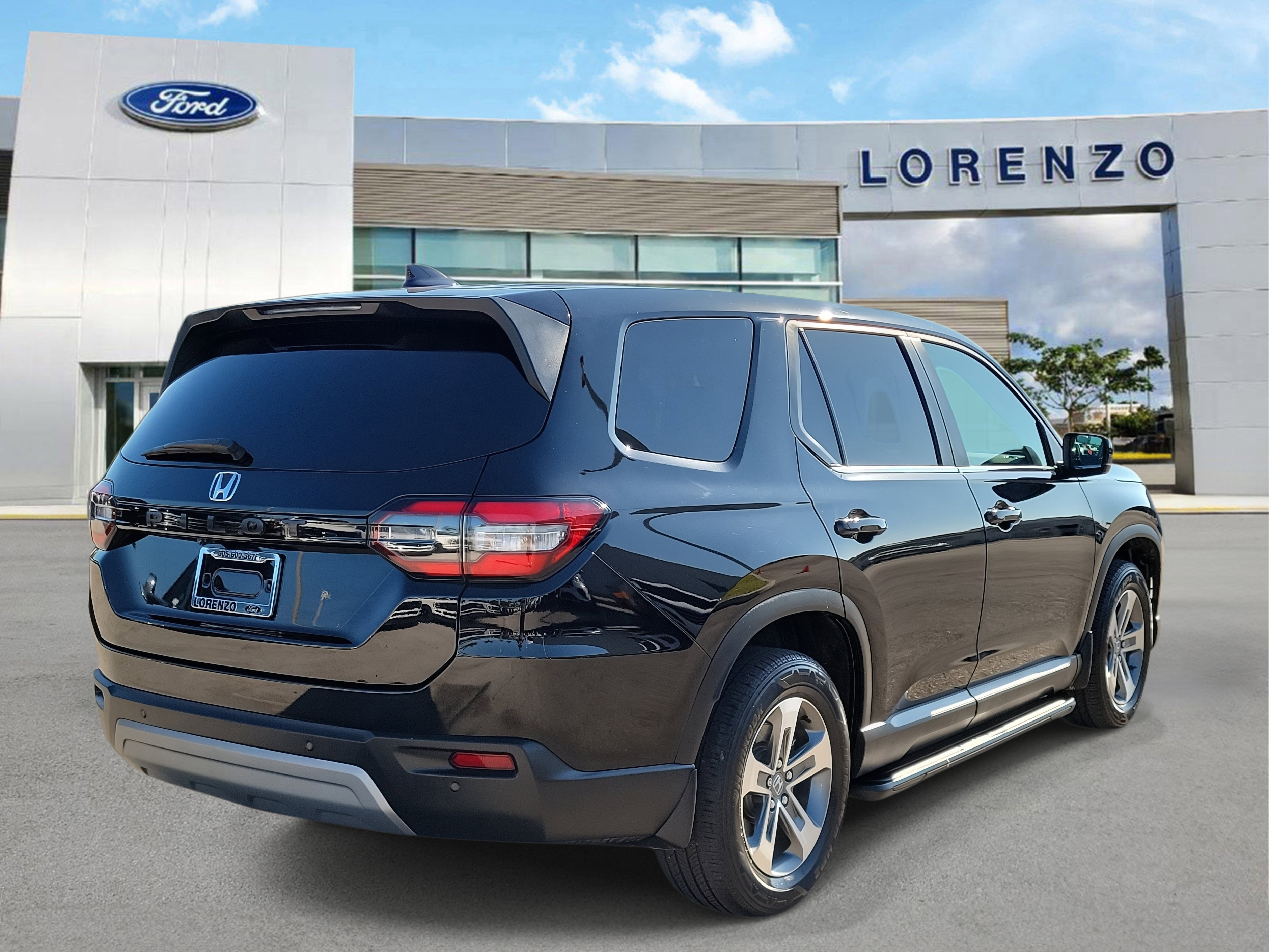Used 2023 Honda Pilot EX-L image 5