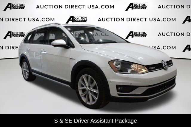 Used 2017 Volkswagen Golf Alltrack SE image 2