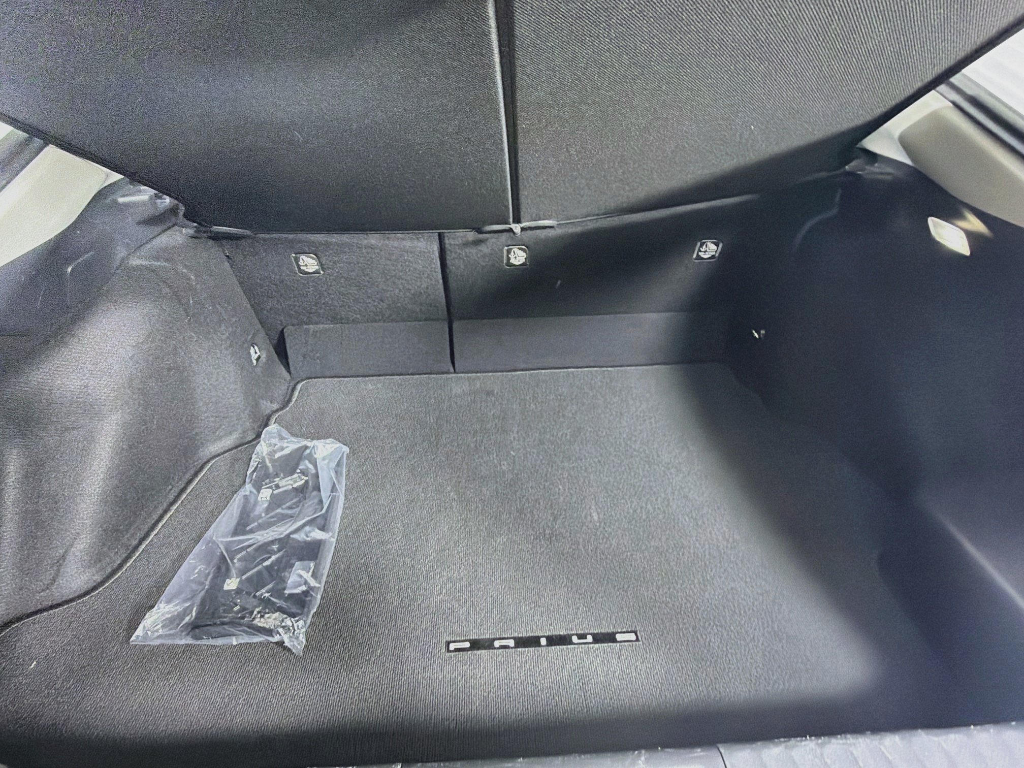 Used 2026 Toyota Prius LE FWD image 26