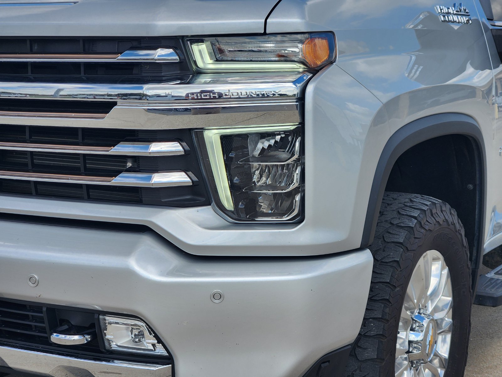 Used 2021 Chevrolet Silverado 2500 High Country w/ Z71 Off-Road Package AWD/4WD image 10