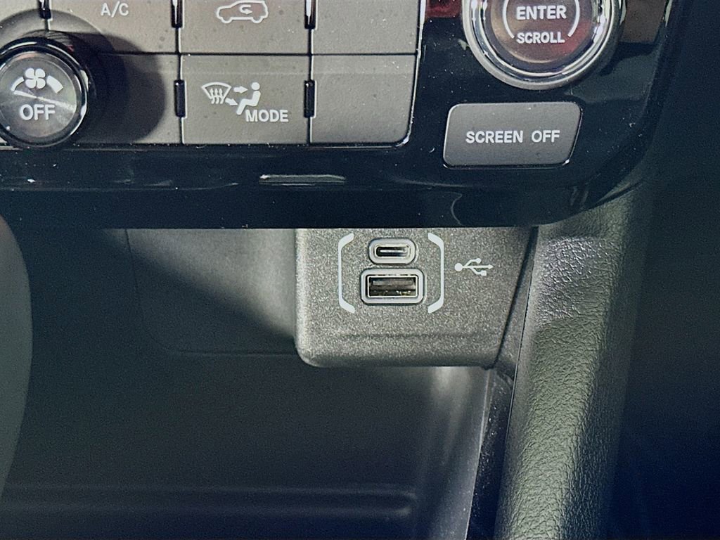 Used 2026 Jeep Compass Latitude image 30