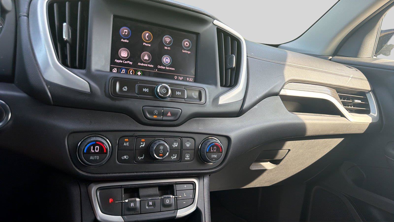 Used 2023 GMC Terrain SLE w/ Driver Convenience Package AWD/4WD image 12