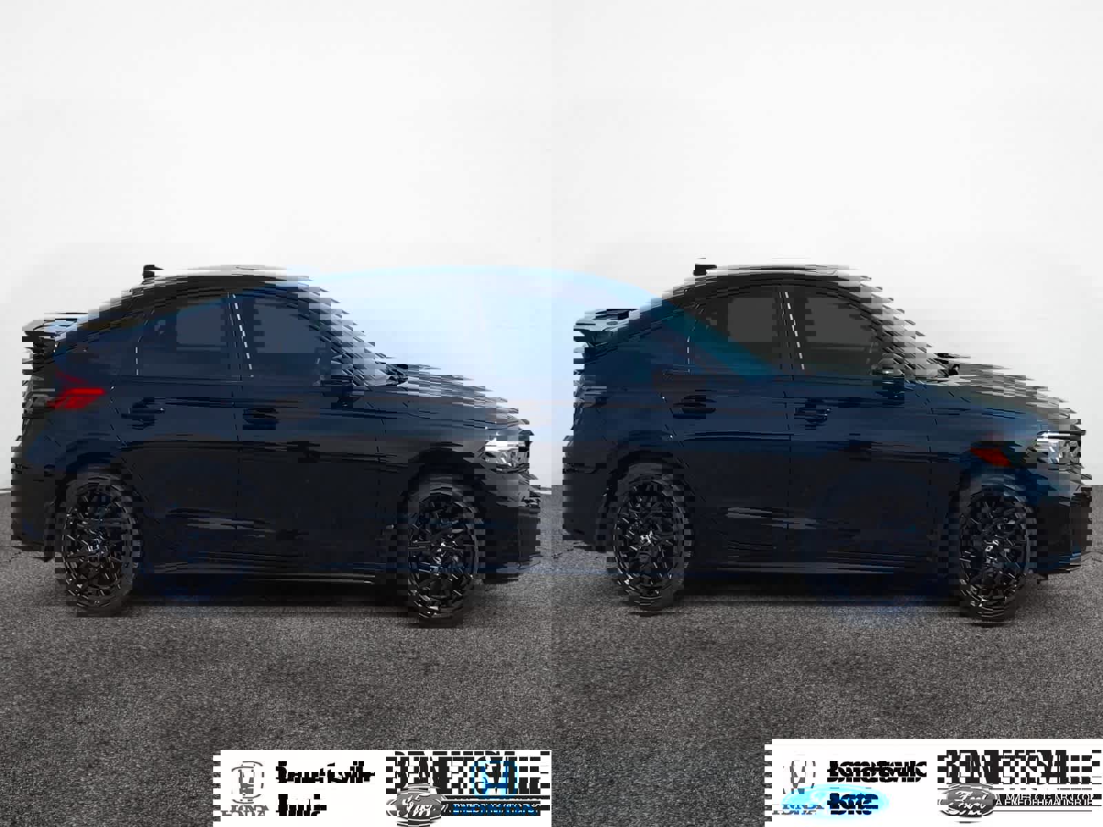 Used 2025 Honda Civic Sport Touring image 4