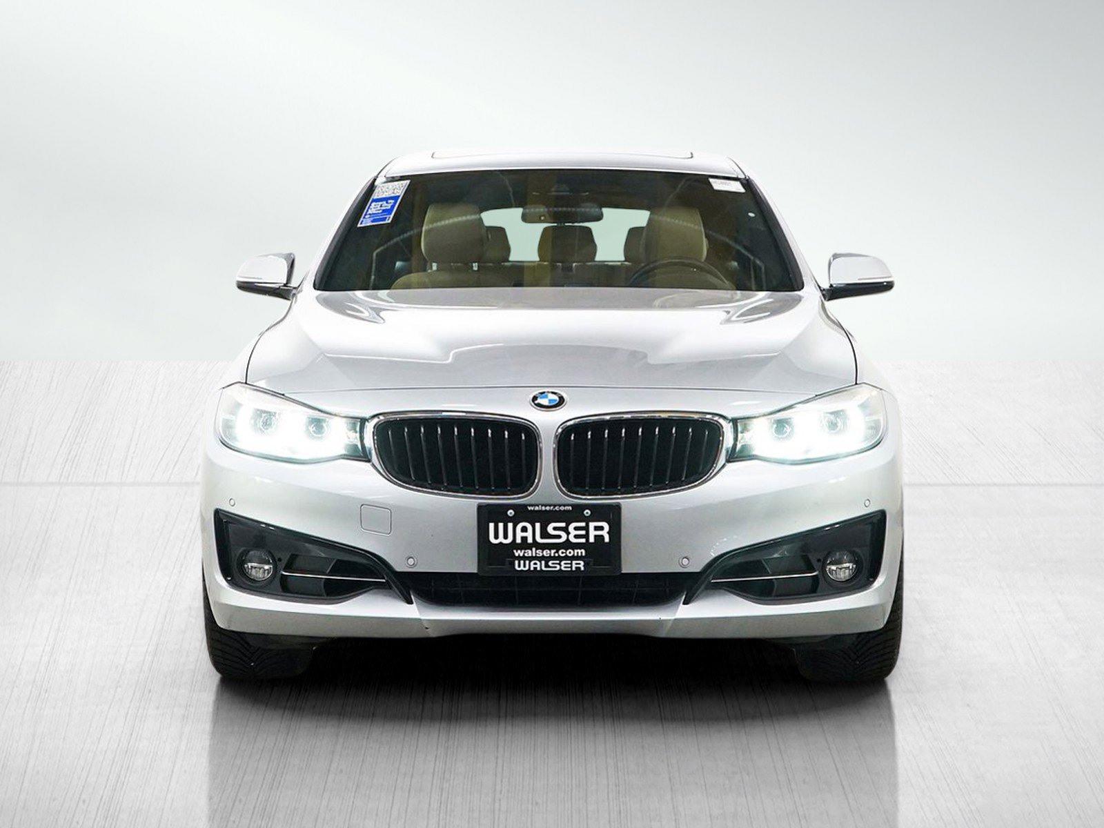 Used 2018 BMW 330i Gran Turismo xDrive AWD/4WD image 8