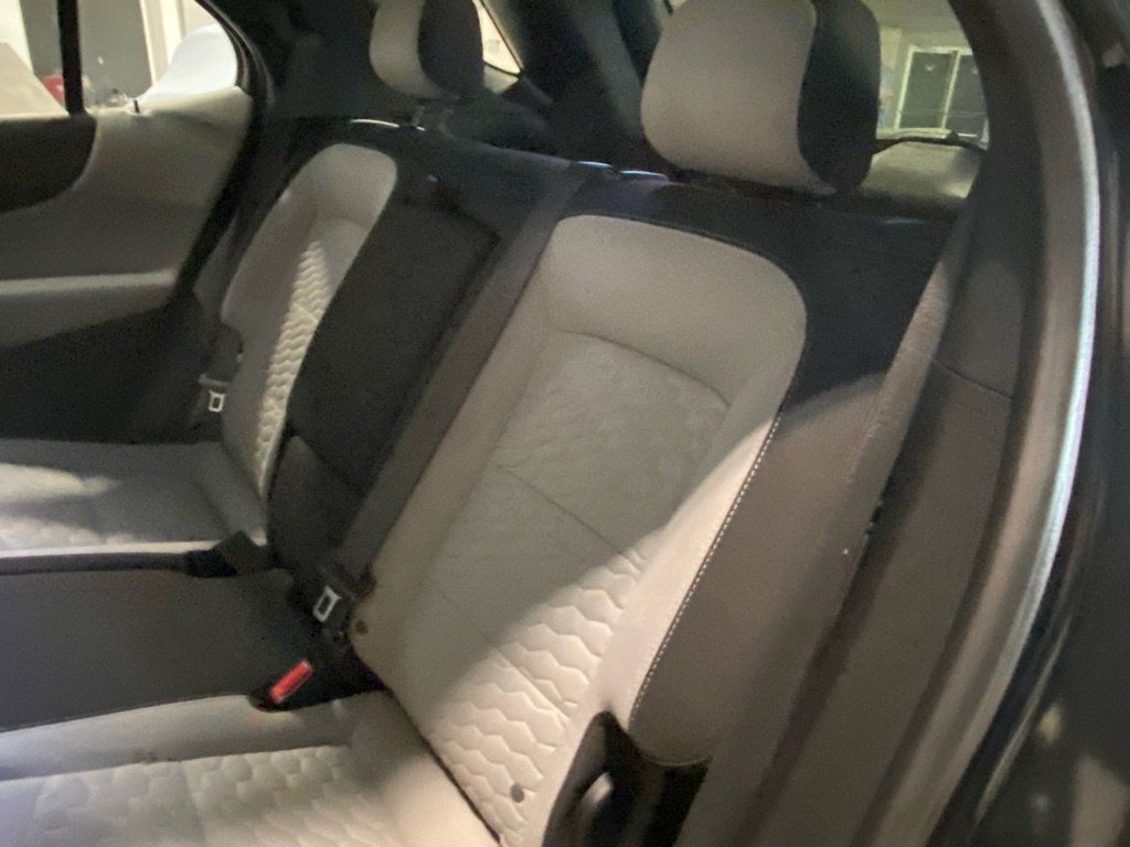 Used 2021 Chevrolet Equinox LS image 19