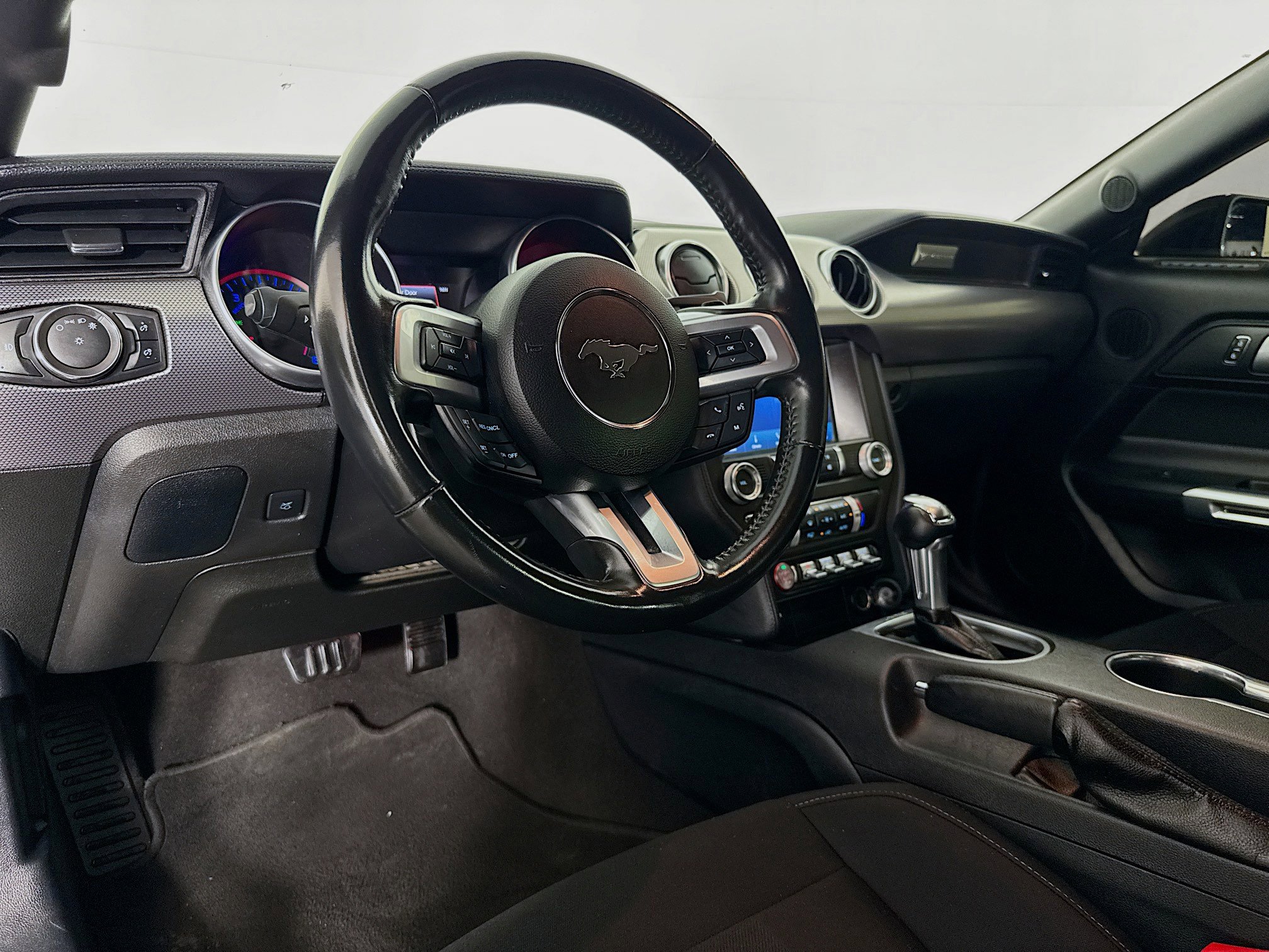 Used 2021 Ford Mustang GT w/ Equipment Group 301A RWD image 22