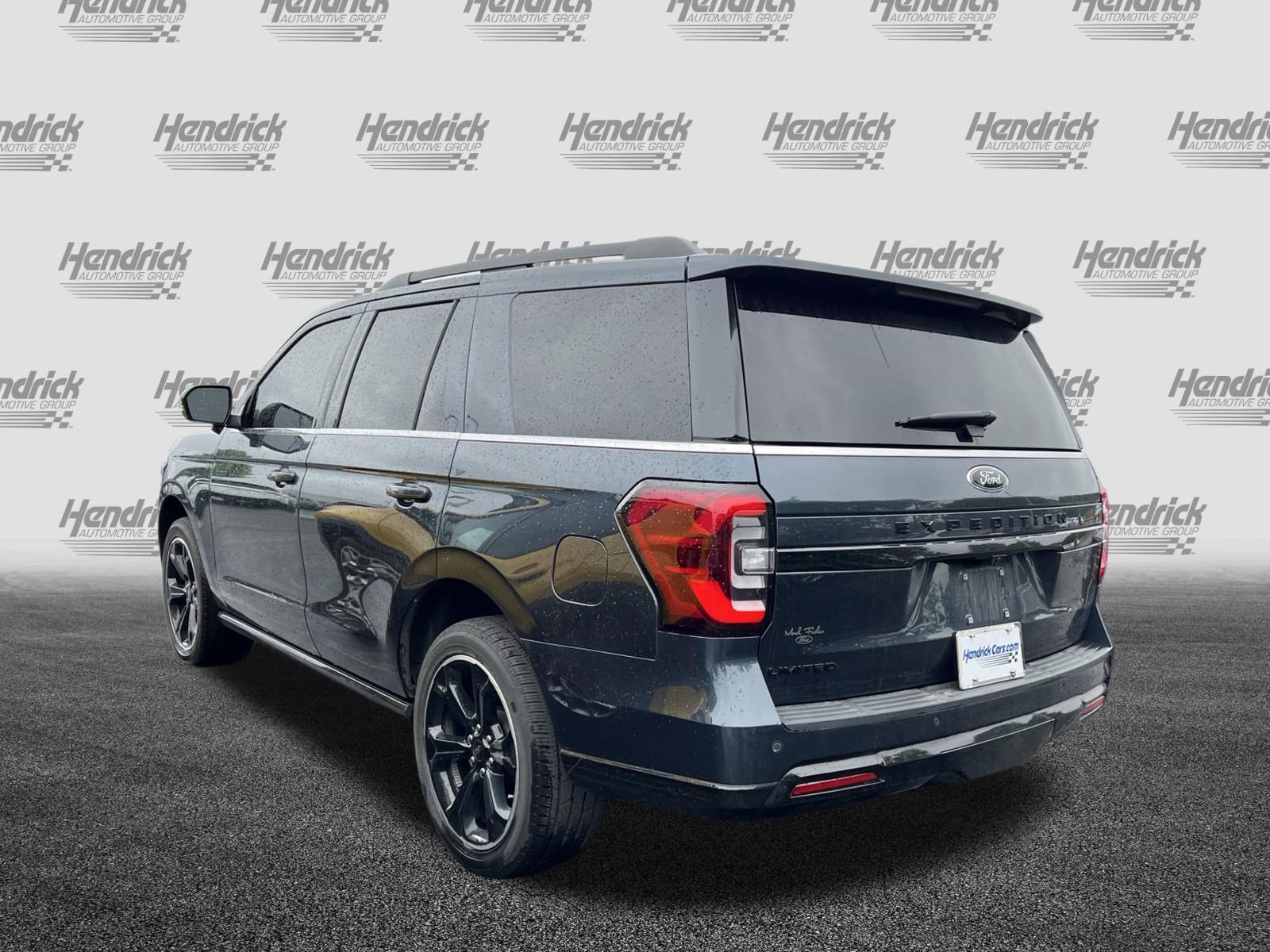 Used 2024 Ford Expedition Limited AWD/4WD image 9