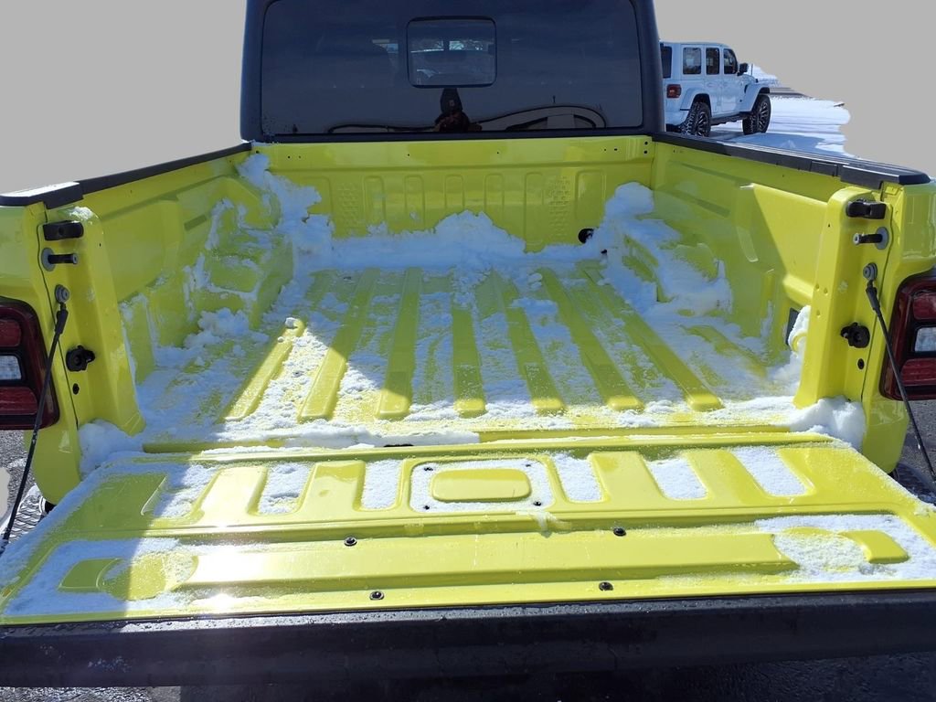 Certified 2023 Jeep Gladiator Sport image 25
