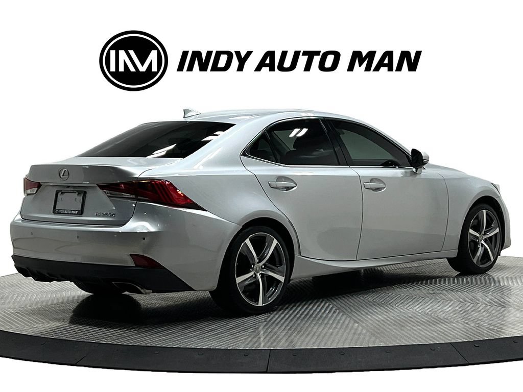 Used 2017 Lexus IS 200t w/ Premium Package RWD image 4