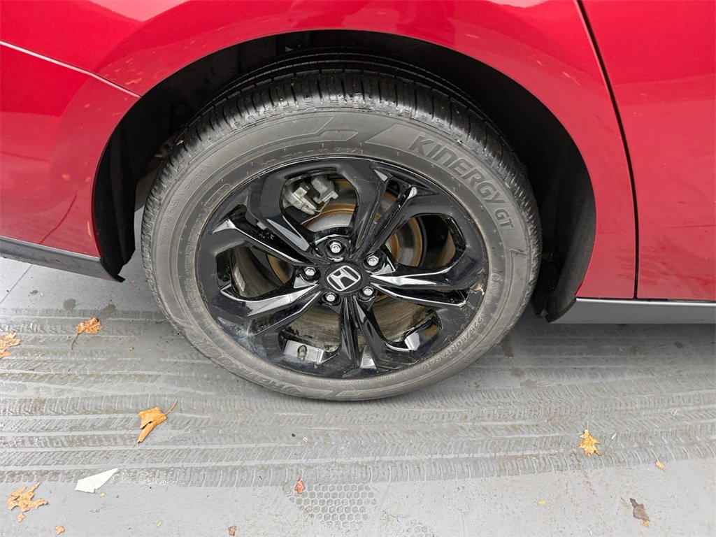 Used 2025 Honda Accord SE image 36