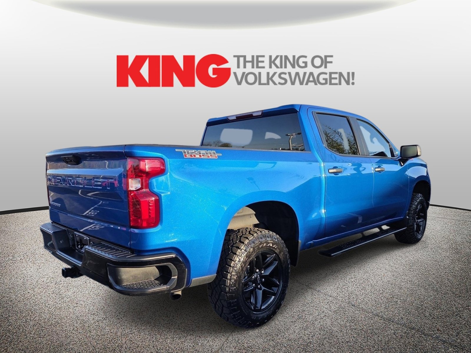 Used 2022 Chevrolet Silverado 1500 Custom Trail Boss AWD/4WD image 3
