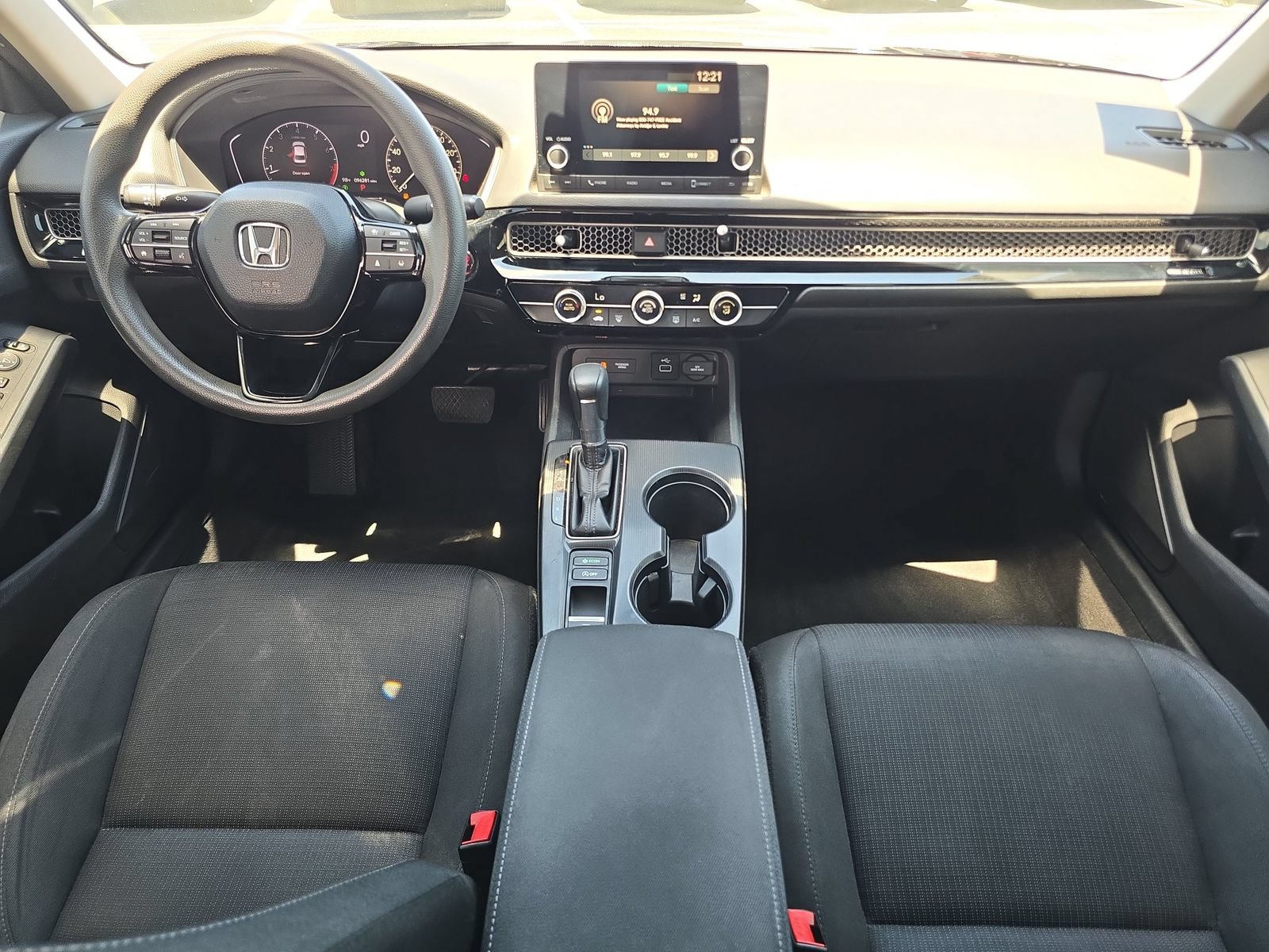 Used 2022 Honda Civic LX image 9
