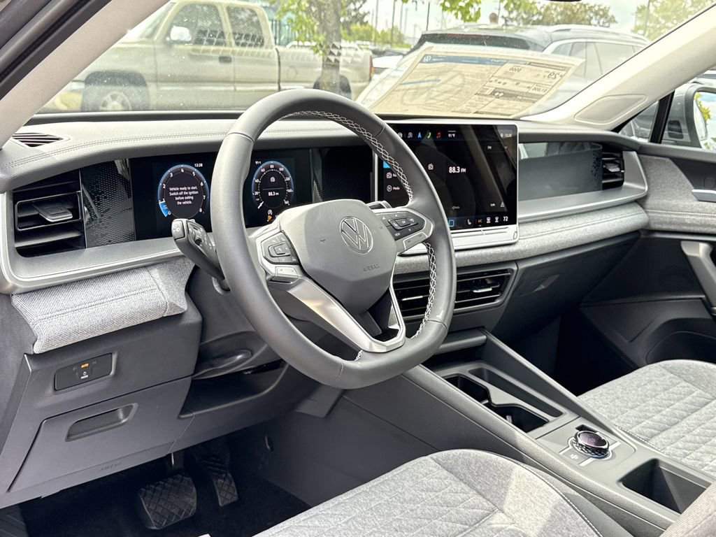 New 2025 Volkswagen Tiguan S image 10