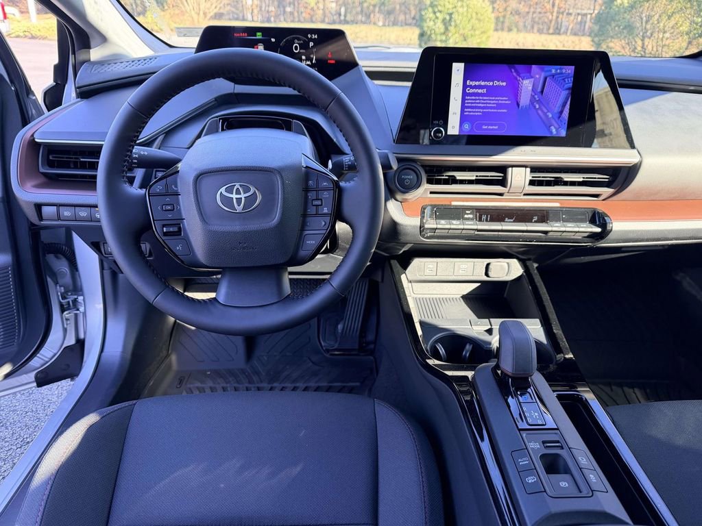 New 2026 Toyota Prius Plug-In Hybrid FWD image 2