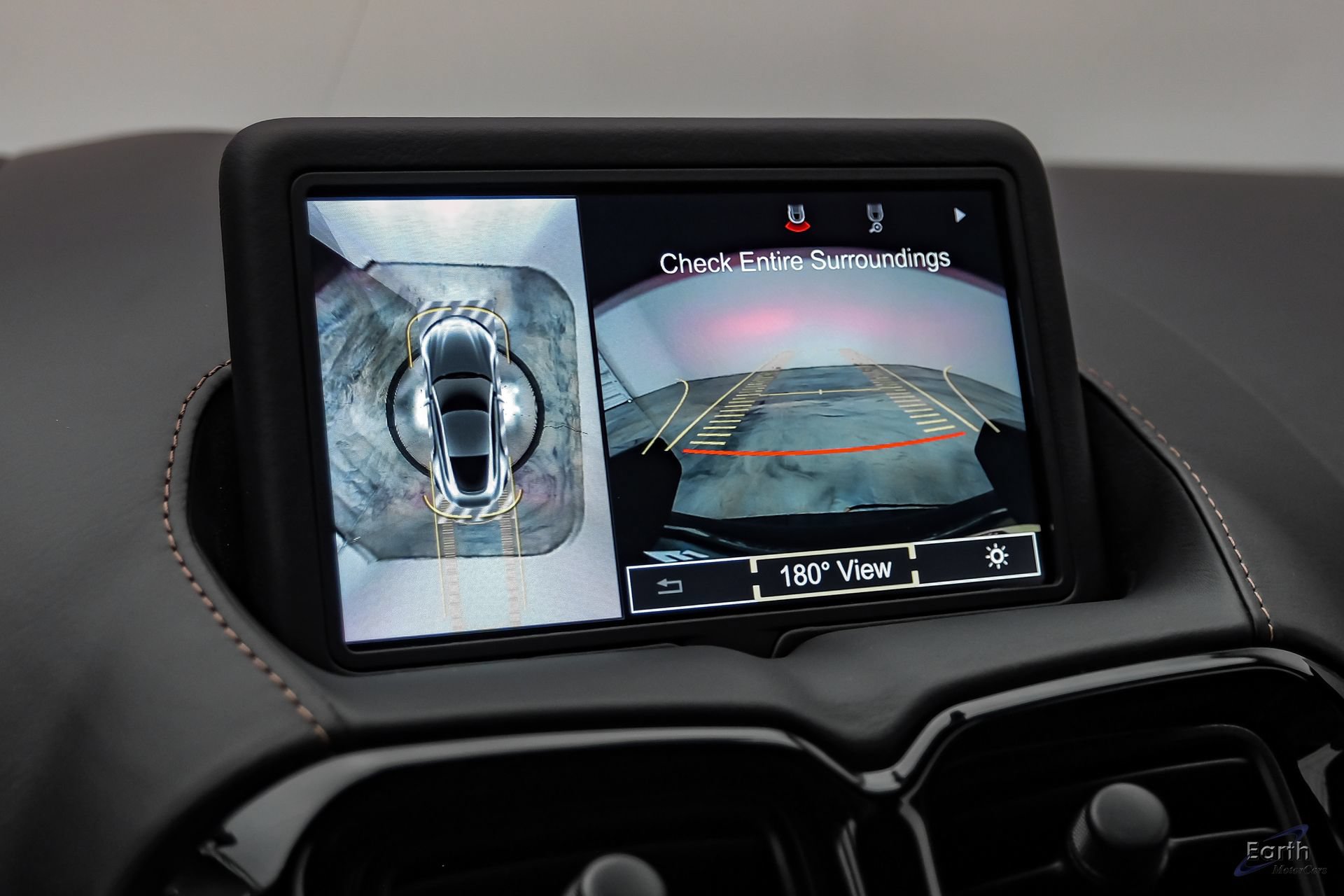 Used 2019 Aston Martin V8 Vantage Coupe RWD image 78