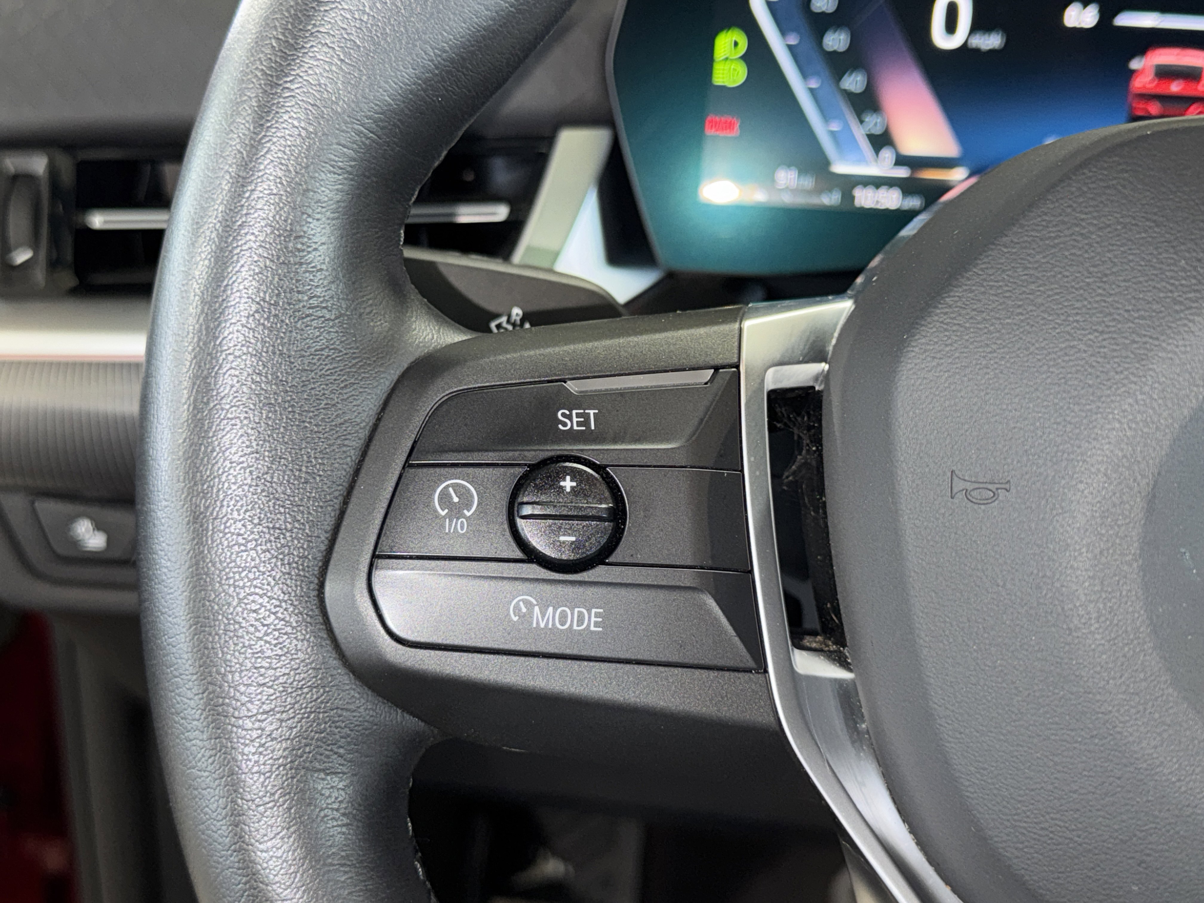 Certified 2025 BMW X2 xDrive28i w/ Premium Package image 22