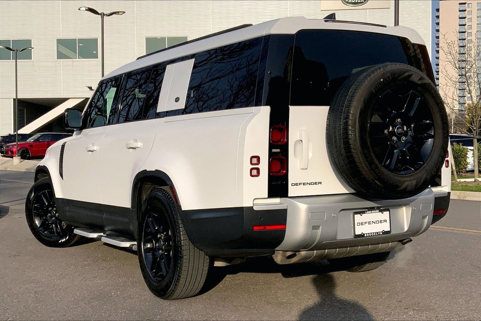 Used 2024 Land Rover Defender 130 S image 11