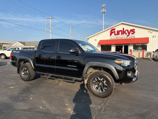 Used 2017 Toyota Tacoma TRD Off-Road w/ Tow Package (A/T)
