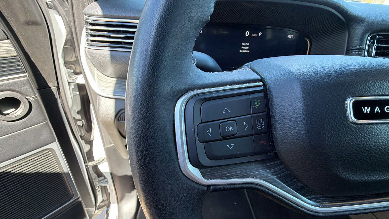 Used 2023 Jeep Wagoneer Series III w/ Preferred Equipment Group image 29