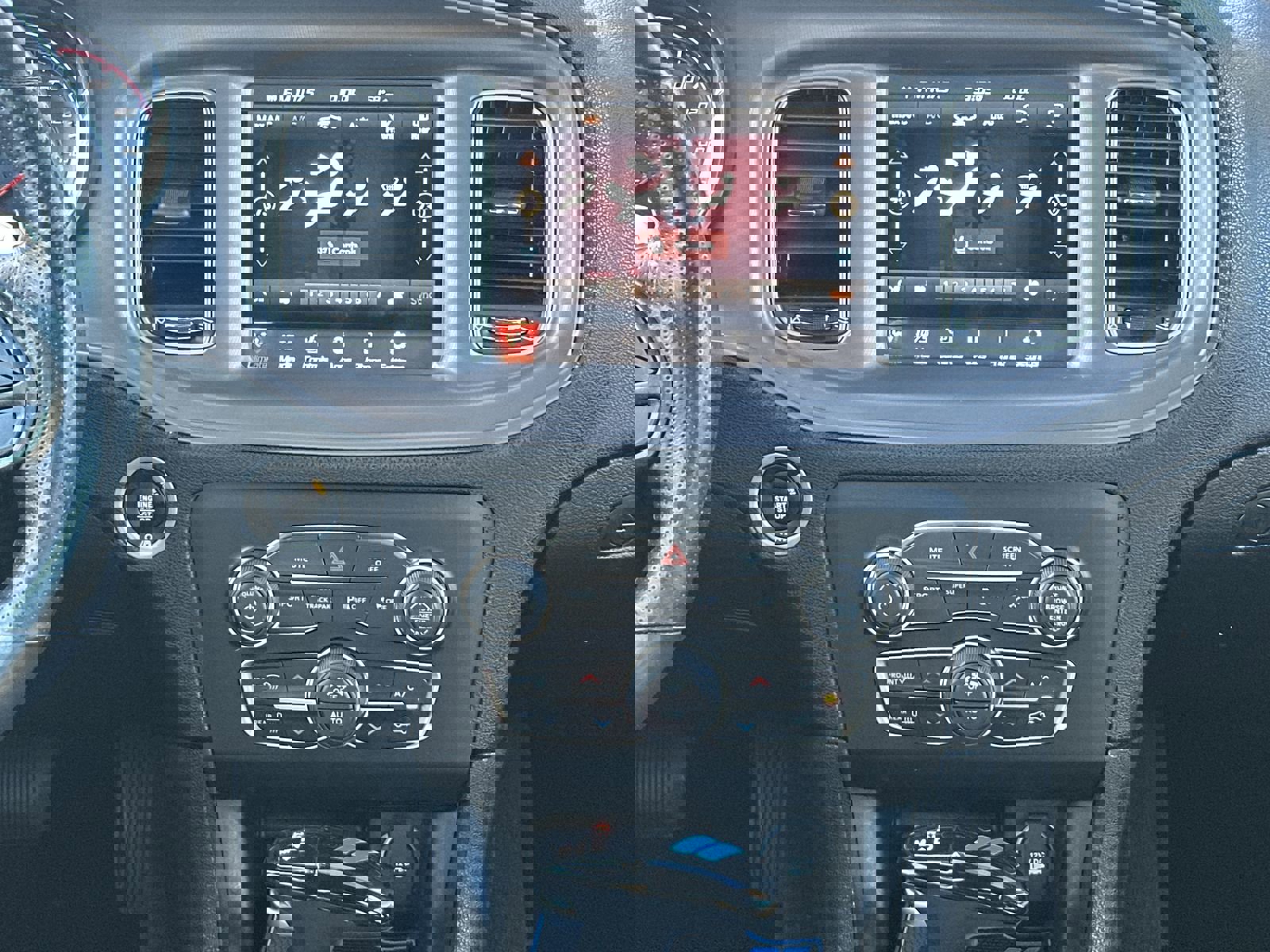 Used 2023 Dodge Charger R/T w/ Cold Weather Package image 25