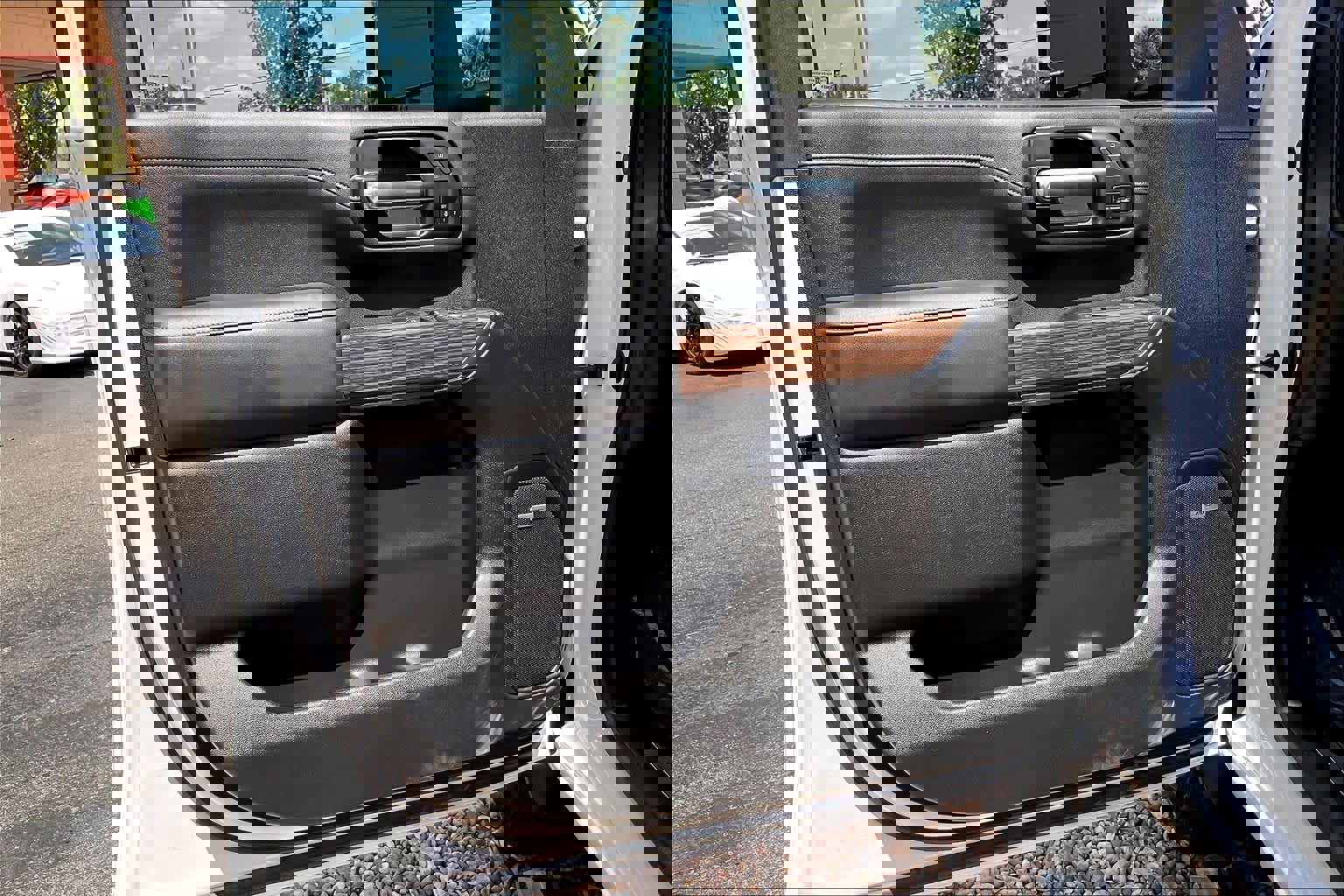 Used 2023 Chevrolet Silverado 3500 High Country image 22