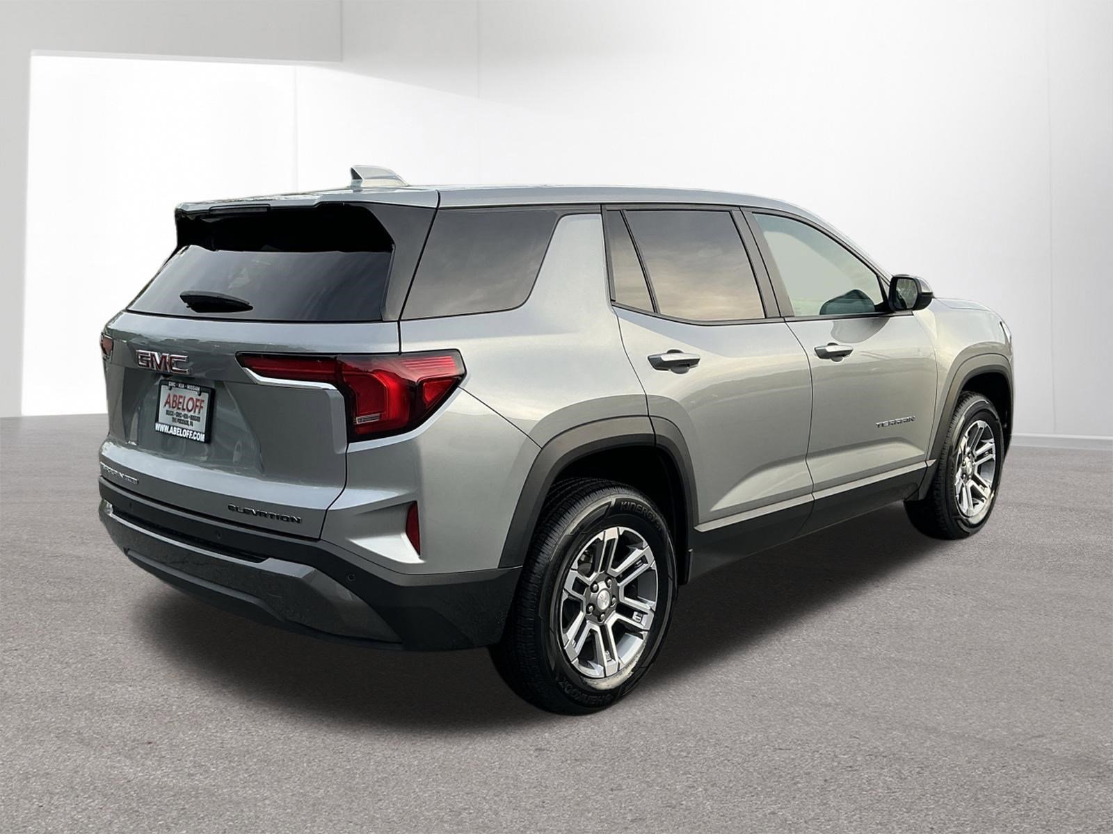 Used 2025 GMC Terrain Elevation AWD/4WD image 3