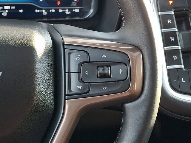 Used 2023 Chevrolet Suburban High Country image 23