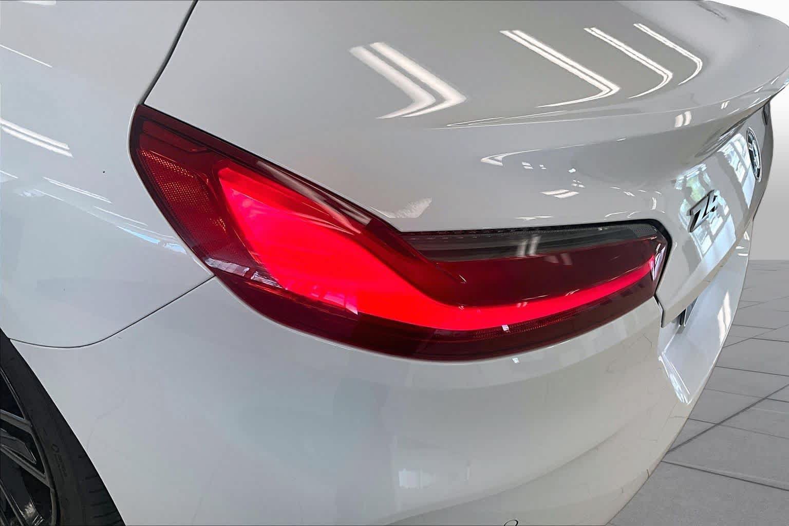 Used 2020 BMW Z4 M40i w/ Executive Package RWD image 24