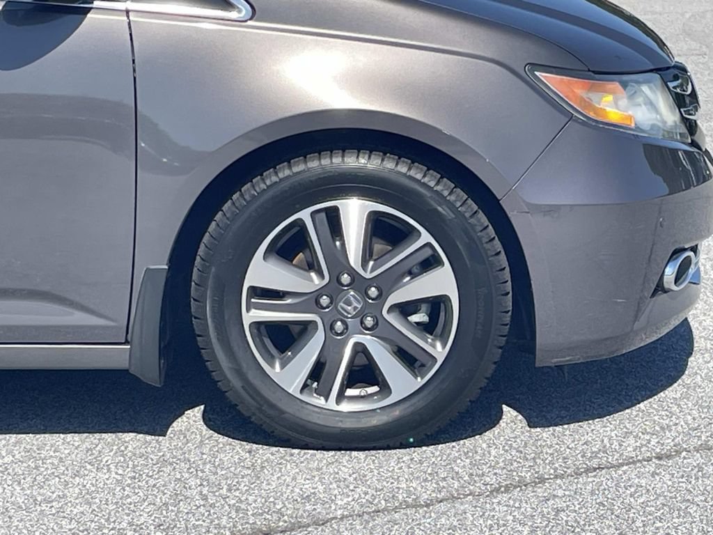 Used 2015 Honda Odyssey Touring Elite image 9