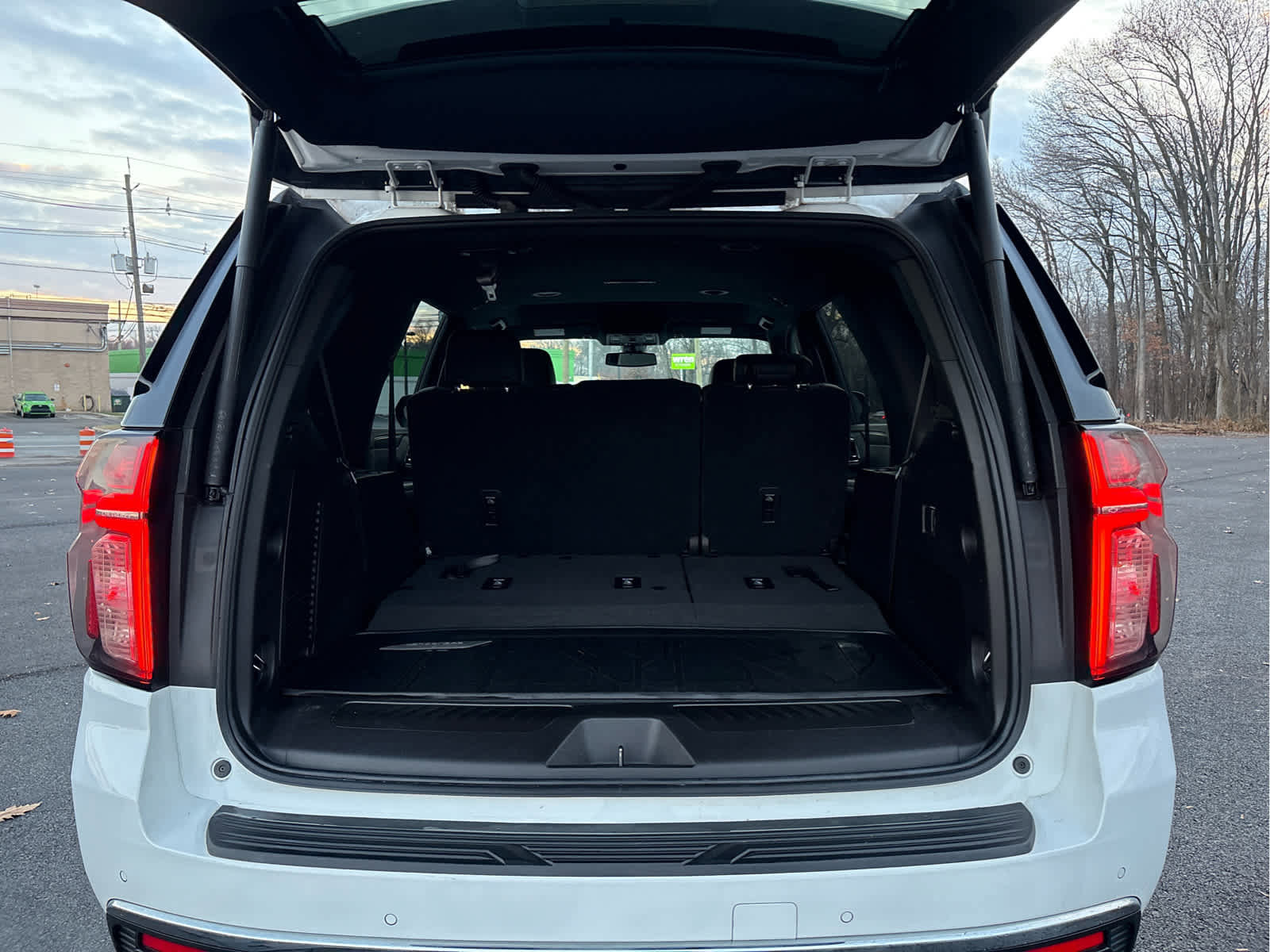 Used 2021 Chevrolet Tahoe LT image 10