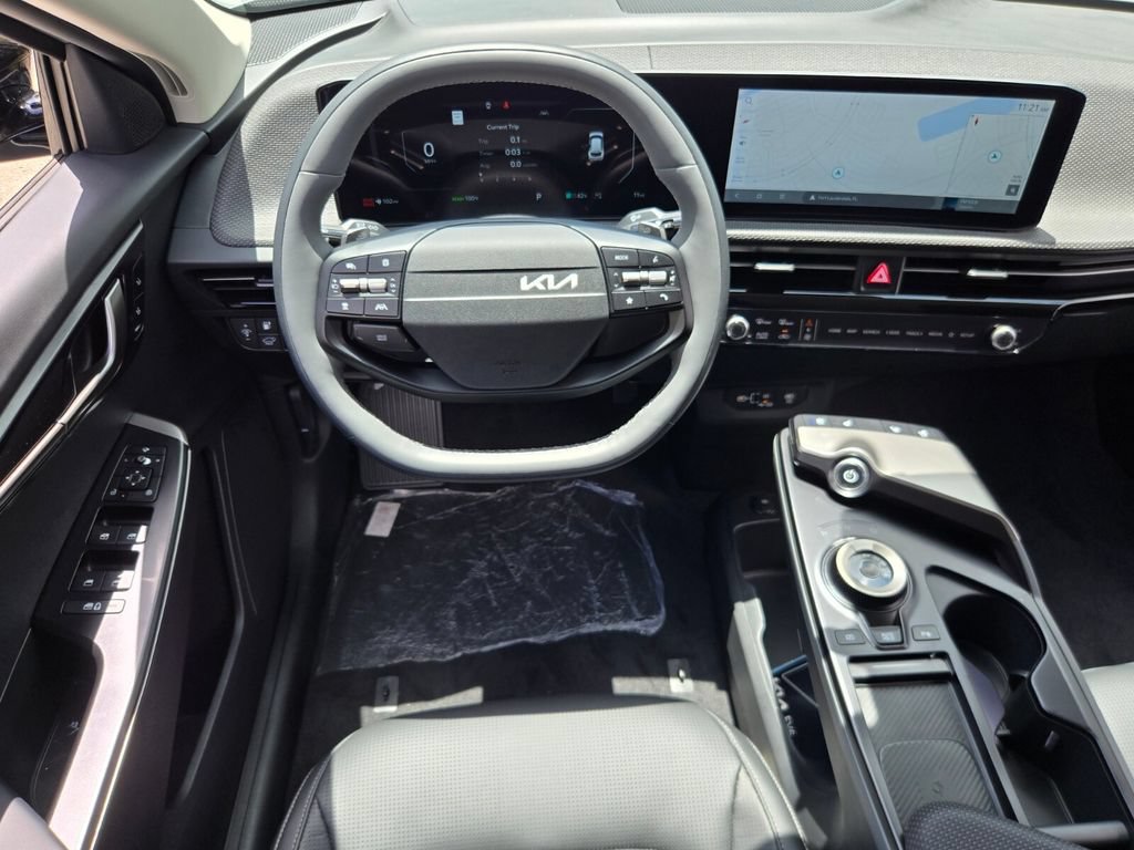 New 2026 Kia EV6 Wind RWD image 7