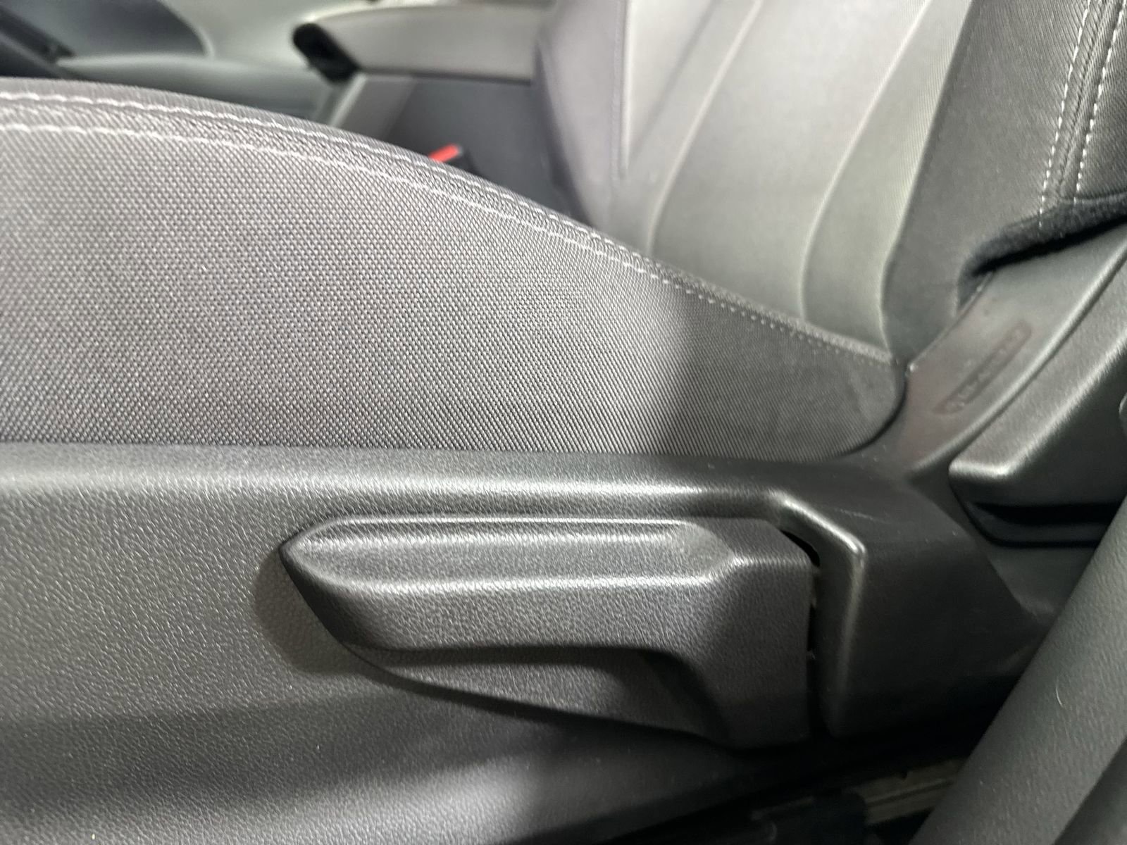 Used 2024 Subaru Crosstrek 2.0i AWD/4WD image 19