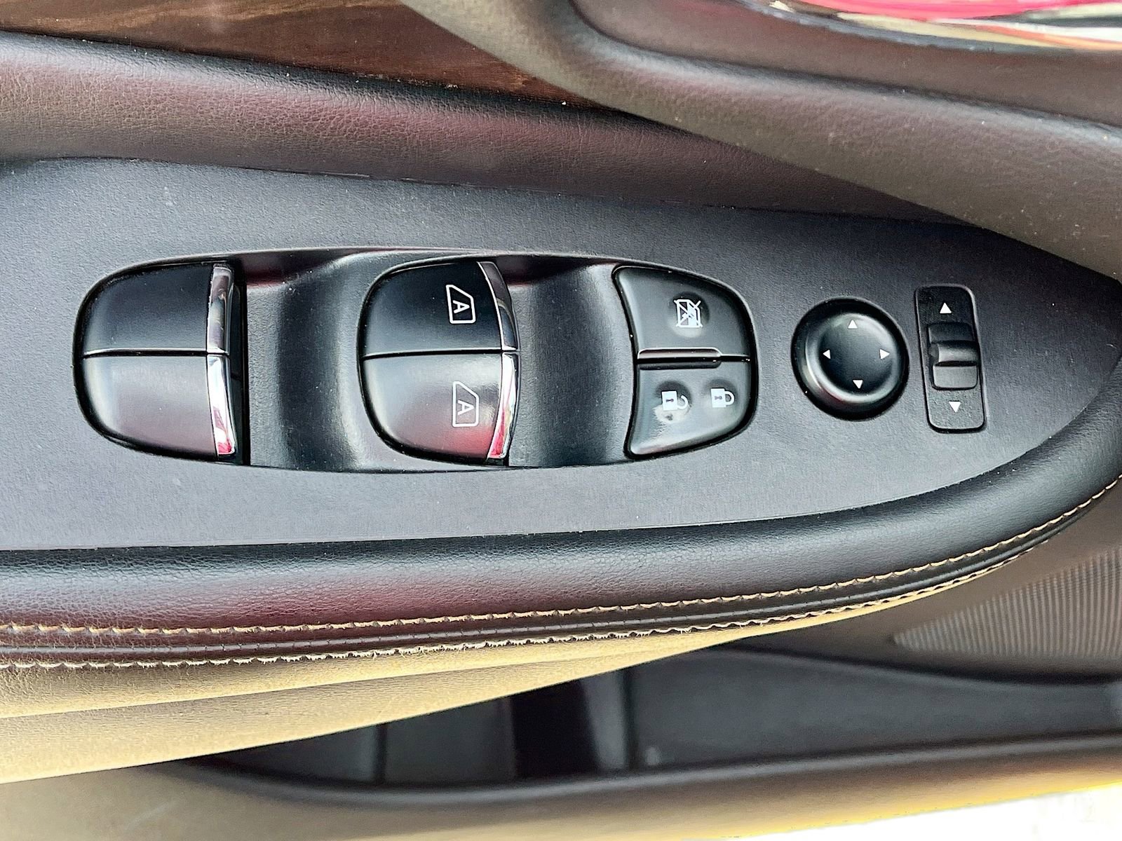 Used 2023 Nissan Murano Platinum w/ Cargo Package image 18