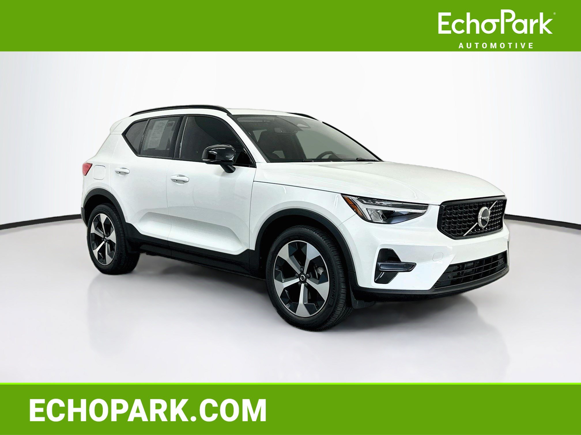 Used 2024 Volvo XC40 B5 Core w/ Protection Package Premier AWD/4WD image 1