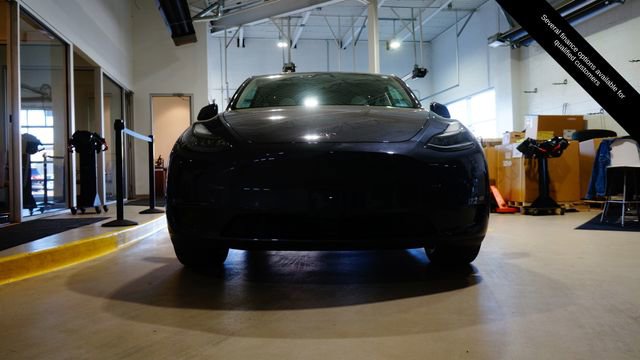 Used 2024 Tesla Model Y Long Range image 2