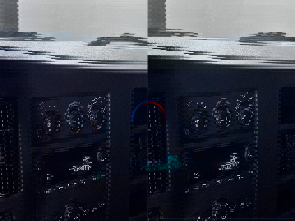 New 2025 GMC Savana 2500 w/ Driver Convenience Package image 10