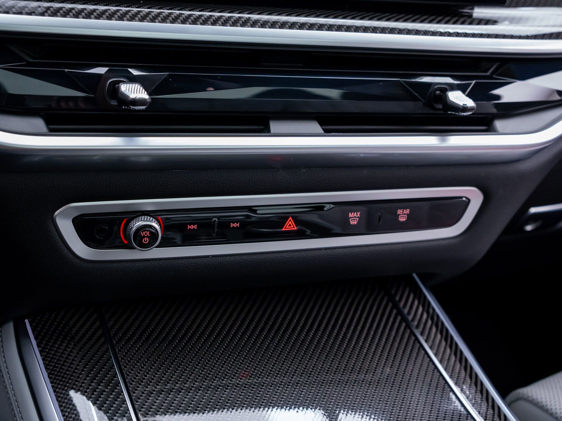 Certified 2026 BMW X5 M60i AWD/4WD image 29