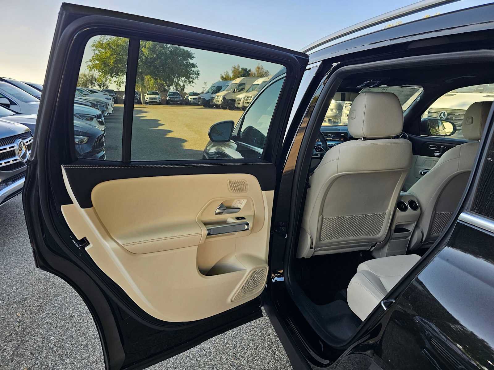 New 2026 Mercedes-Benz GLB 250 image 15