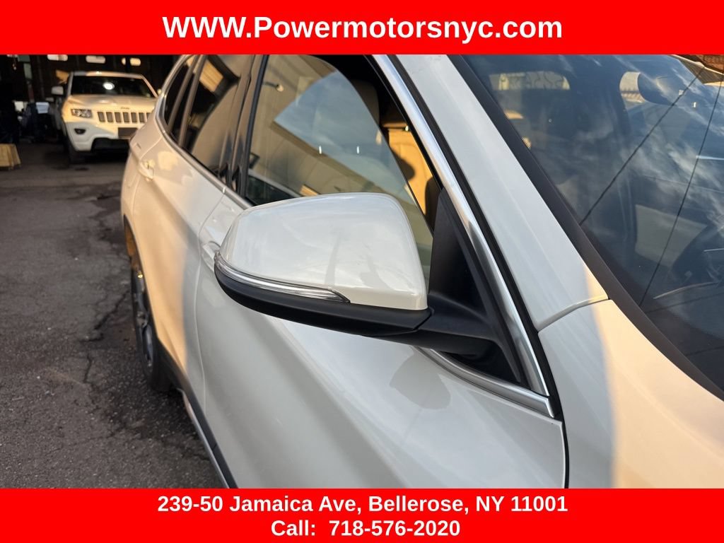 Used 2022 BMW X1 xDrive28i w/ Convenience Package AWD/4WD image 9